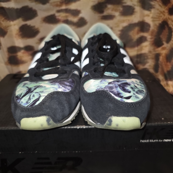 New Balance Women's 373 Retro Navy, Purple & Teal RARE Patterned Sneakers - 7.5 - Picture 2 of 10